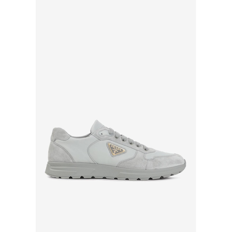 Logo-Plaque Low-Top Sneakers