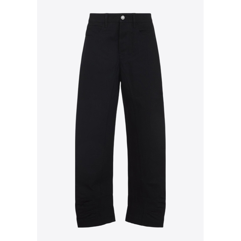 04 Straight-Leg Jeans