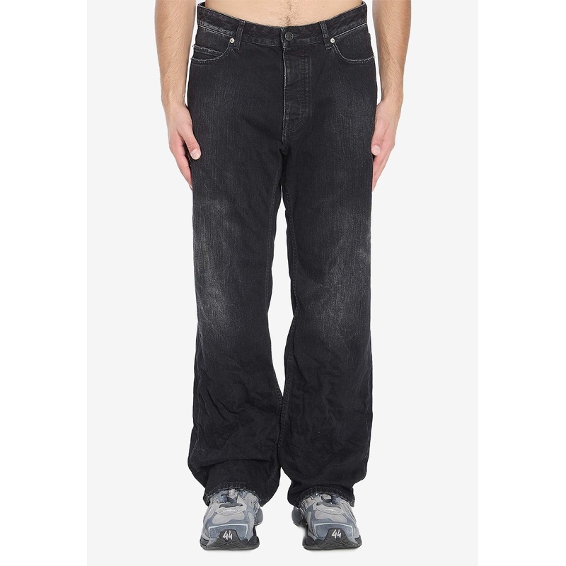 Distressed Relaxed Jeans