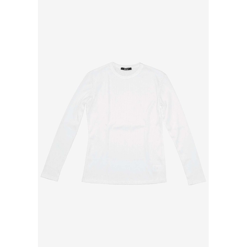 Essential Long-Sleeved T-shirt