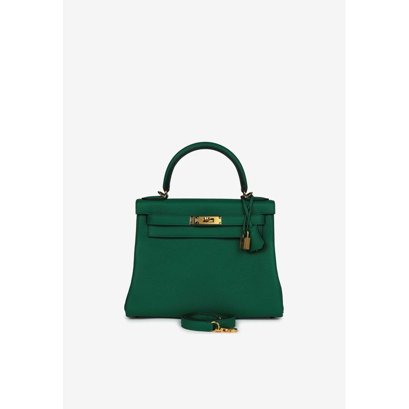 Kelly 28 in Vert Moyen Clemence Leather with Gold Hardware