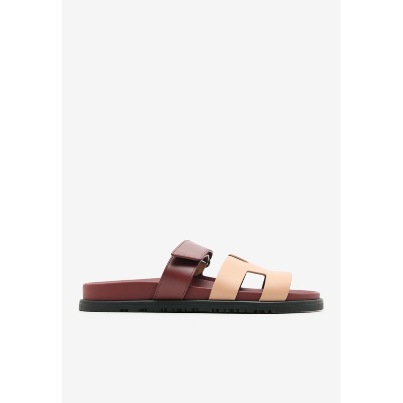 Chypre Sandals in Beige Perlino and Rouge H Calfskin