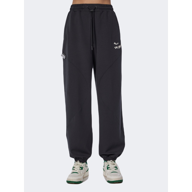 Anta Master The Move Women Lifestyle Pant Black