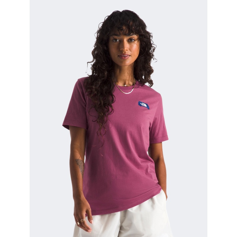The North Face Outdoor Graphic Women Lifestyle T-Shirt Cyber Berry
