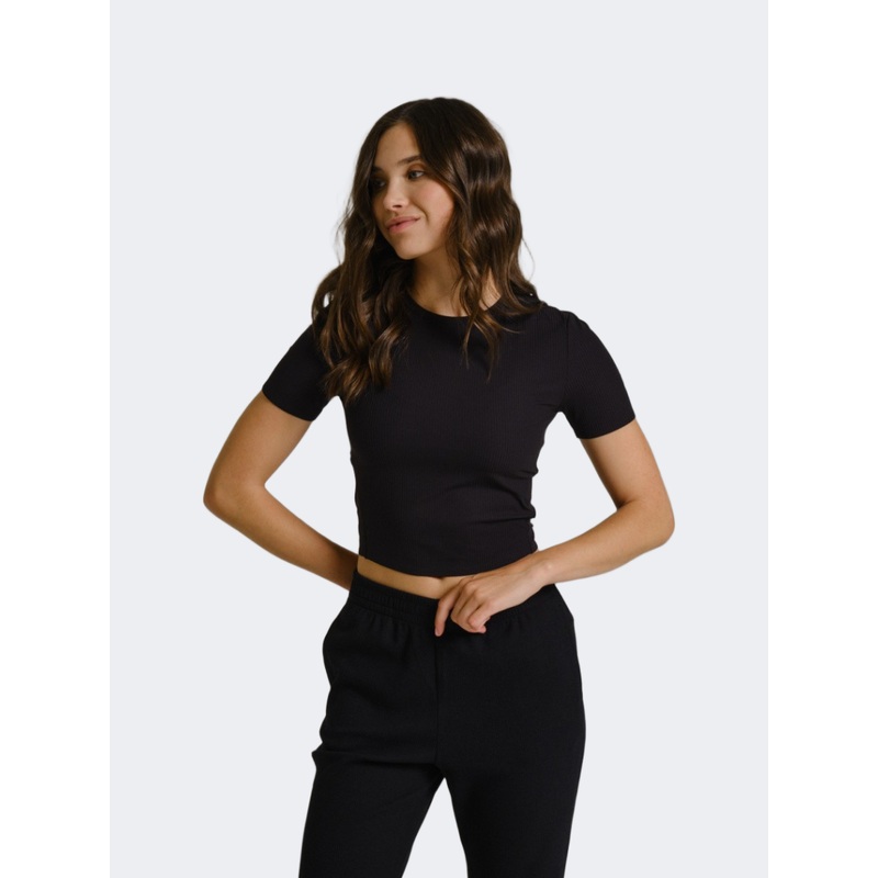 Anta Pro Women Running T-Shirt Black