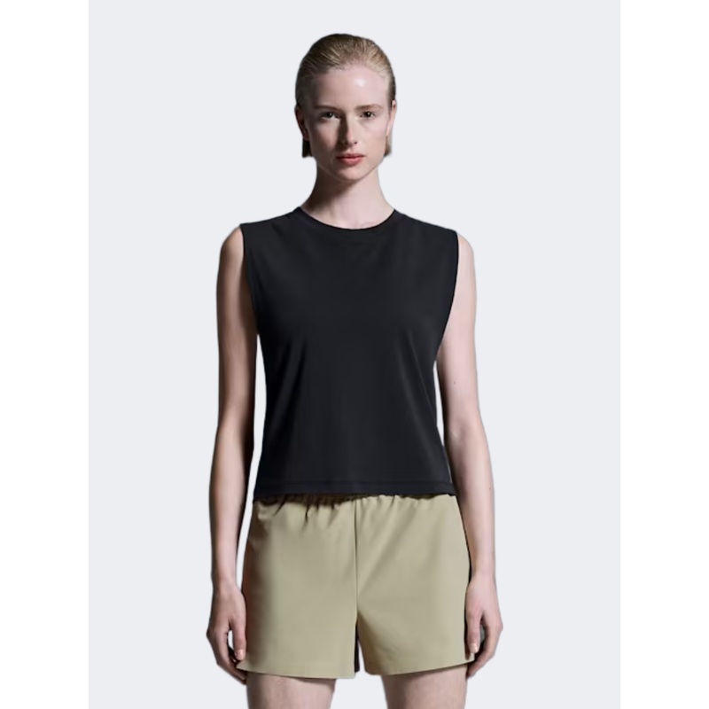 On Focus Crop Women Training Tank Black