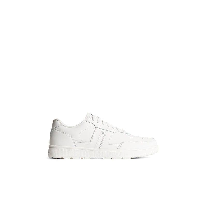 Ace Low-Top Golf Sneaker / White