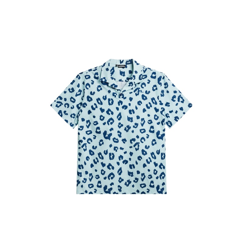 Resort Shirt Print / Savanna Spa Retreat
